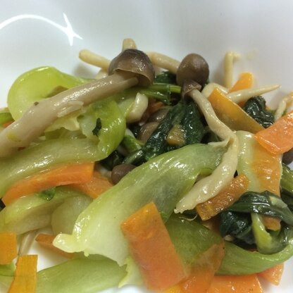 青梗菜はだいたい中華風に調理してましたが、洋風の味付けもとっても美味しいですね！！
ごちそうさまでした(*^^*)